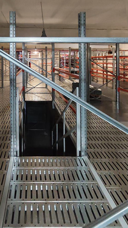 Псков. Мост для мезонинов.